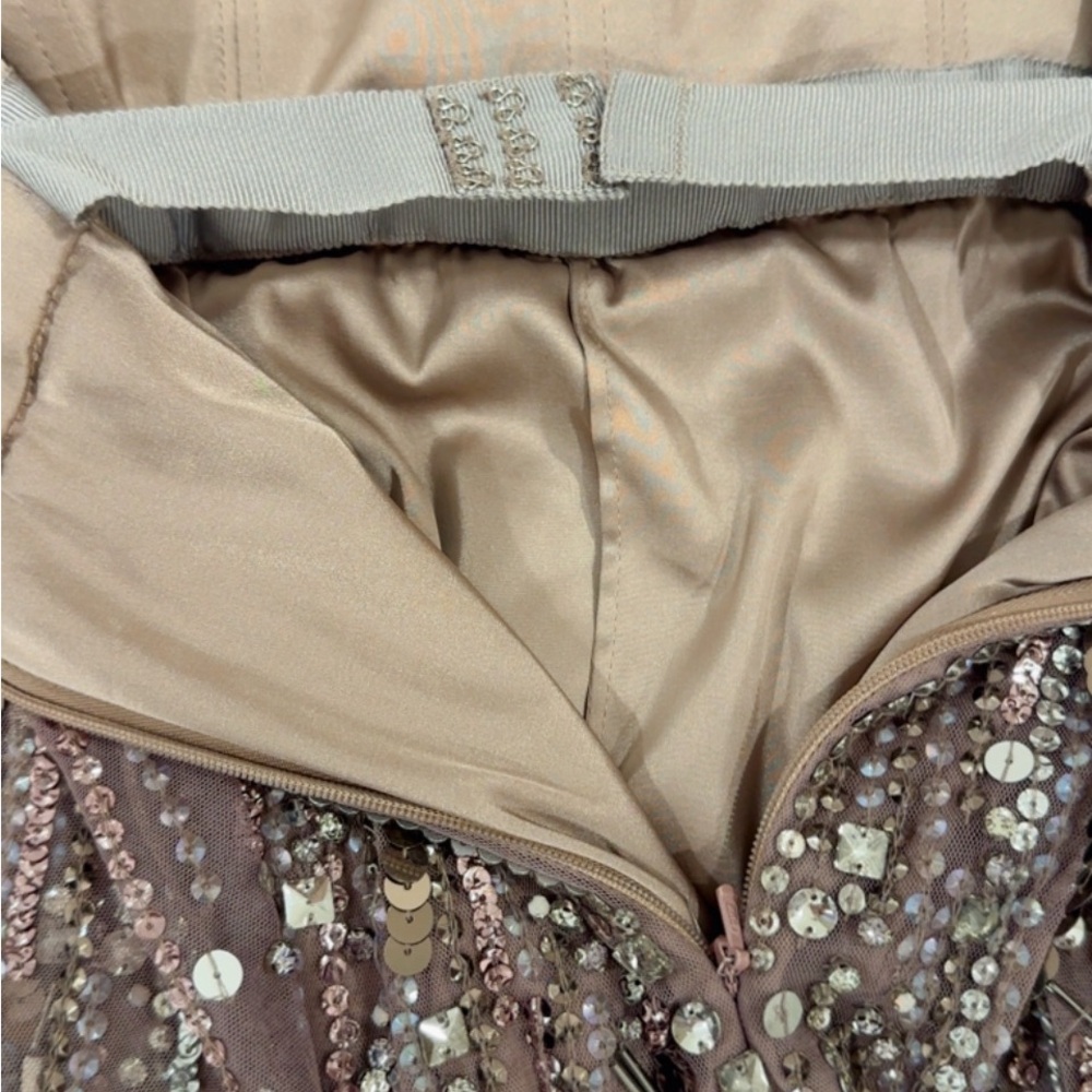 Jenny Packham Glittering Mauve Gown - Picture 7 of 10